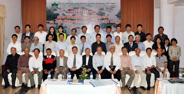 30[-]NĂM[-]VACNE:[-]Tiếp[-]cận[-]vấn[-]đề[-]biến[-]đổi[-]khí[-]hậu[-]bằng[-]loạt[-]Hội[-]thảo[-]"Biến[-]đổi[-]khí[-]hậu[-]toàn[-]cầu[-]và[-]giải[-]pháp[-]ứng[-]phó[-]của[-]Việt[-]Nam"